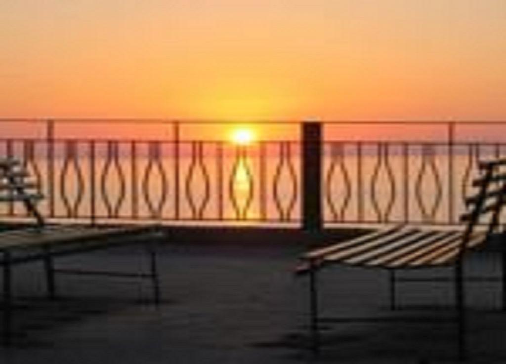 Terrazza Sul Mare Lägenhet Gioiosa Marea Exteriör bild
